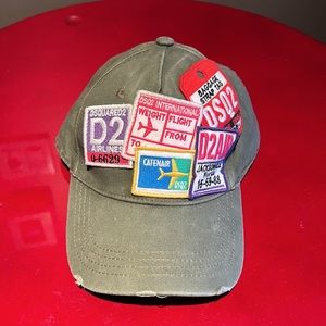 DSQUARED2 travel 🧳 tags 🏷️ cap UNWORN NWOT